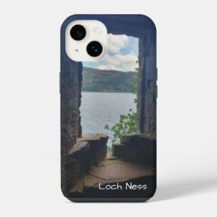 Coque Pour iPhone 14 Loch Ness vu du château d'Urquhart