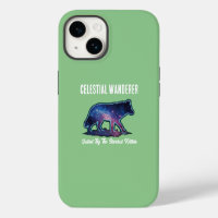 Loup solitaire silhouette de galaxie