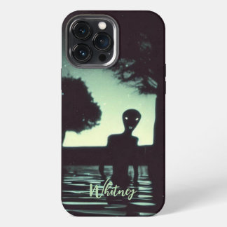 Etui iPhone 13 Pro Max Nom de film de science-fiction rétro drôle d'invas