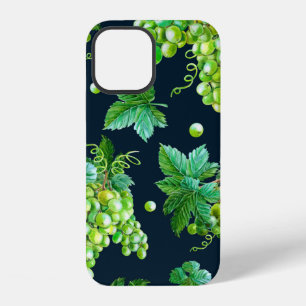 Coque iPhone 12 Raisin vert à l'aquarelle, feuilles sur fond sombr