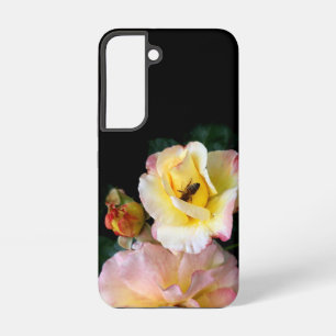 Coque Samsung Galaxy Abeille sur roses fleurs roses jaunes