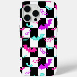 Coque iPhone 15 Pro Max à damiers chauve-souris
