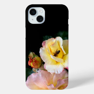 Coque iPhone 15 Mini Abeille sur roses rose jaune Fleurs