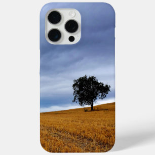 Coque iPhone 15 Pro Max Arbre dans un champ de blé