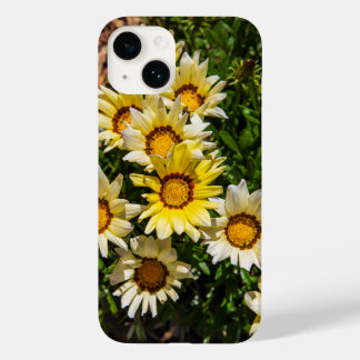 Coque Pour iPhone 14 Belles fleurs jaunes de Gazania dans le jardin