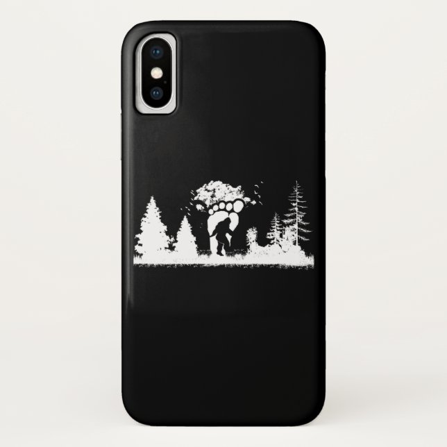 Coques Case-Mate iPhone Bigfoot dans la forêt Sasquatch Yeti (Dos)