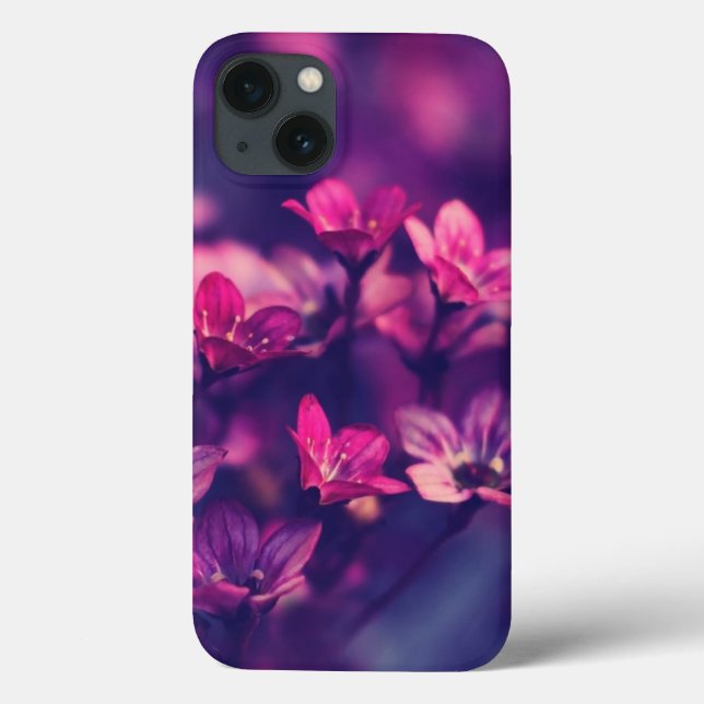 Coques Case-Mate iPhone boîtier iphone 13 à l'esthétique florale violette. (Verso)
