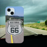 Bouclier de la route 66 sur l'Arrière - plan routi