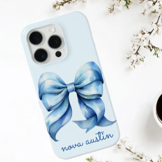 Coque iPhone 15 Pro Boue Bleue tendance personnalisée avec le nom Mono