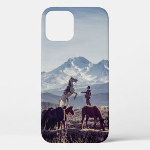 Case-Mate iPhone CASE CHEVAUX EN CHAMP BROWN OUVERT VUE MONTAGNE LE JOUR
