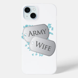Coque iPhone 15 Mini Chien Tags Armée Femme