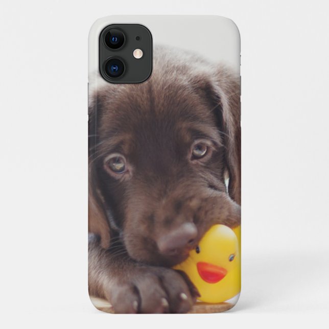 Coques Case-Mate iPhone Chocolat Labrador Puppy With Toy Duck (Dos)