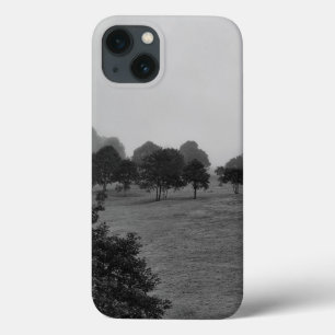 Case-Mate iPhone Case De beaux arbres et la nature dans le brouillard