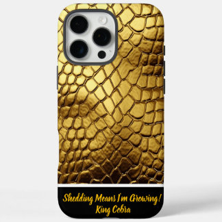 Coques iPhone 16 Pro Max Des peaux de serpent doré dans la lumière