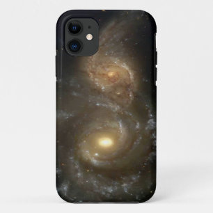Coque iPhone 11 Deux galaxies en spirale se heurtant sur le cas de