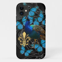 Elégant Peacock et papillons bleus sur noir