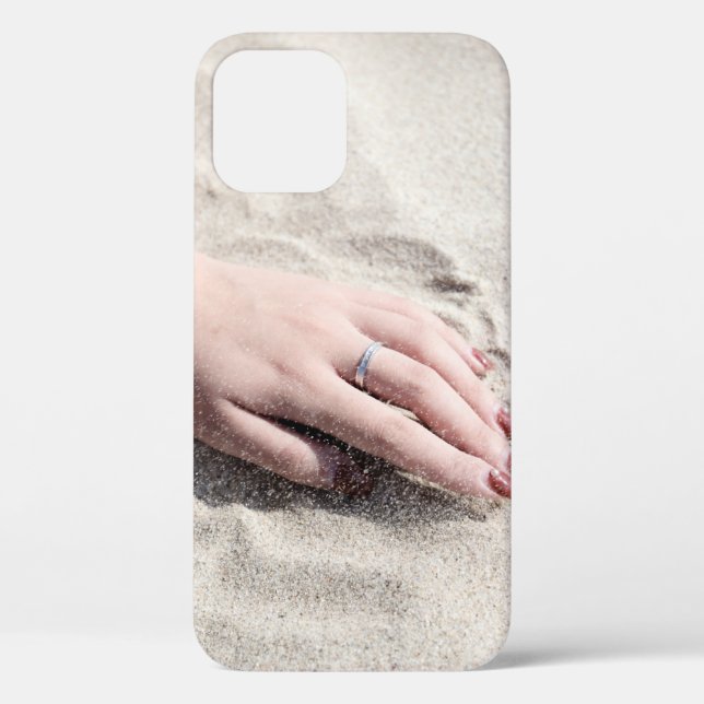 Coques Case-Mate iPhone Femme allongée sur le sable blanc (Verso)