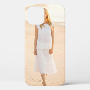 Case-Mate iPhone Case Femme marchant sur le rivage
