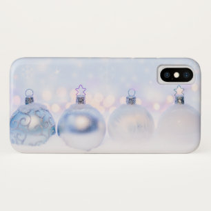 Case-Mate iPhone Case Festif boules de Noël en argent sur la neige