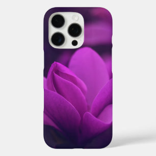 Coques iPhone 16 Pro Fleur violette dans la lumière douce