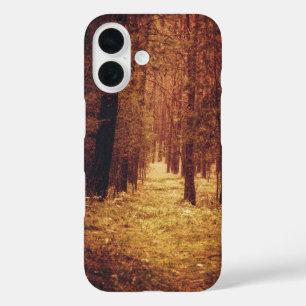 Coques iPhone 16 Forest Path...
