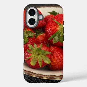 Coques iPhone 16 Fraises rouges juteuses fraîches