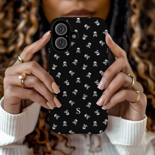 Coques iPhone 16 Halloween monogramme et crâne croisé