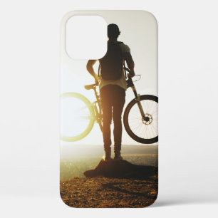 Case-Mate iPhone Case Homme portant un vélo