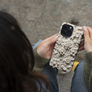 Coques iPhone 16 Pro Ivory Bloom