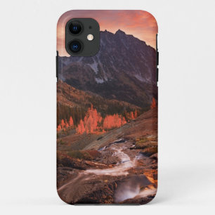 Coques Pour iPhone Lumière d'octobre sur le bassin de phare