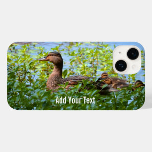Coque Pour iPhone 14 Mallard et canettes-Natation par Shirley Taylor