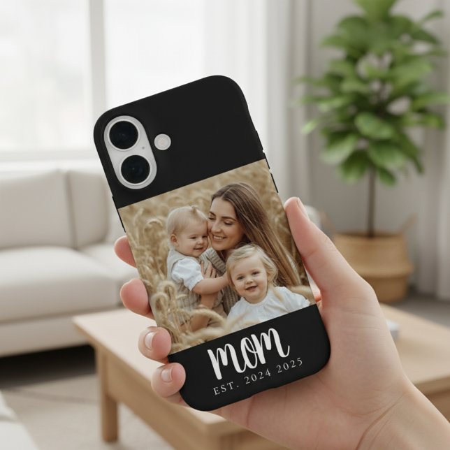 Coques Case-Mate iPhone Maman a établi un aimant de cadeau photo (simple trendy black and white photo mom established date iphone case for modern stocking stuffer)