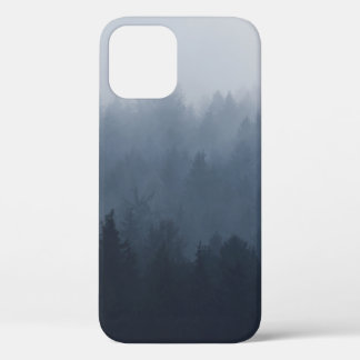 Case-Mate iPhone CASE MONTAGNE AVEC FORÊT DANS LE BROUILLON