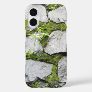 Coques iPhone 16 Mossy Rock Wall