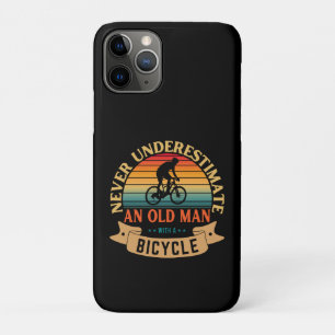 Case-Mate iPhone Case Ne sous-estimez jamais un vieil homme avec un vélo