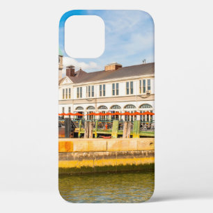 Case-Mate iPhone Case NEW YORK, USA - SEP 22, 2015 : New York peer on t