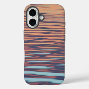 Coques iPhone 16 Ondes de coucher de soleil sur l'eau