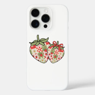 Coques iPhone 16 Pro Patchwork Coeurs fraises Cute Coquette Art