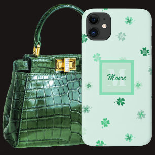Case-Mate iPhone Case Quatre trèfles de feuilles éparpillés sur vert cla