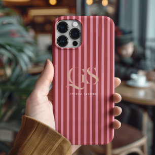Coque iPhone 15 Pro Max Rose et rouge   Monogramme à rayures chics