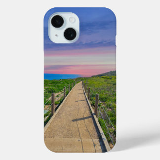 Coque Pour iPhone 15 Un long sentier de randonnée à Point Dume