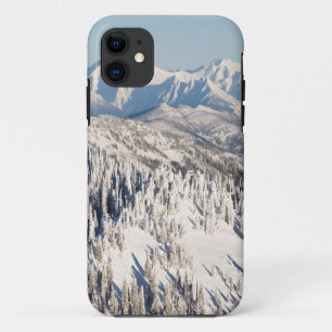Coque Case-Mate Pour iPhone Une vue pittoresque des montagnes et des arbres de