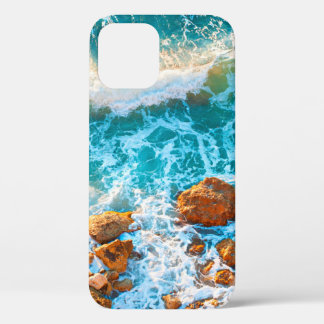 Case-Mate iPhone Case Vagues sur une plage rocheuse au coucher du soleil