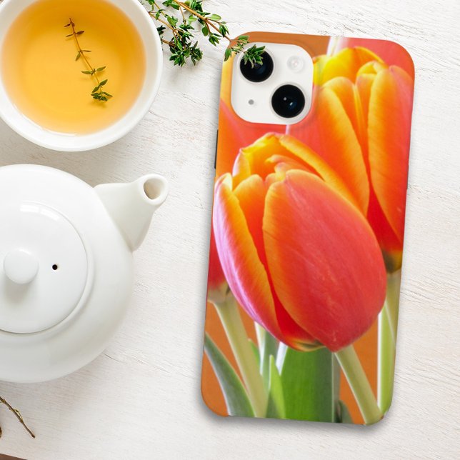 Coques Case-Mate iPhone Vibrant Orange Tulip Flowers Gros plan Photo (Créateur téléchargé)
