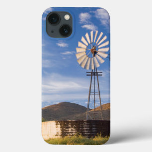 Etui iPhone 13 Windmill And Dam In The Karoo At Sunrise