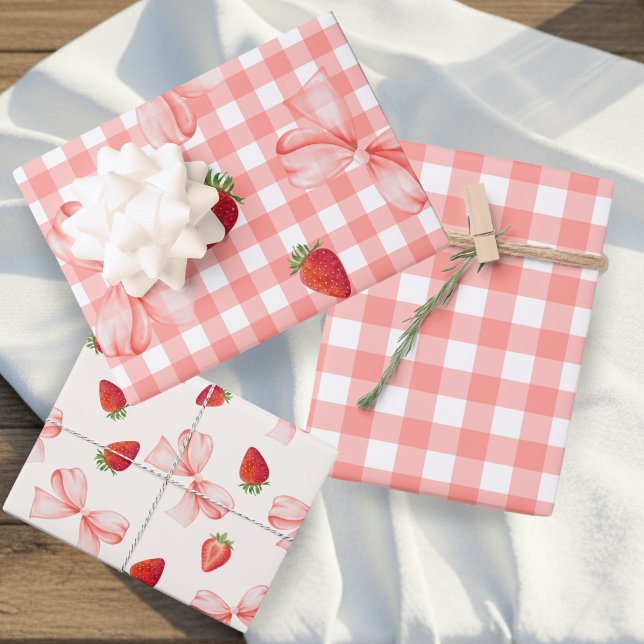 Coquette Berry First Birthday Red Gingham Geschenkpapier Set (Coquette Berry First Birthday Red Gingham Wrapping Paper Sheets)