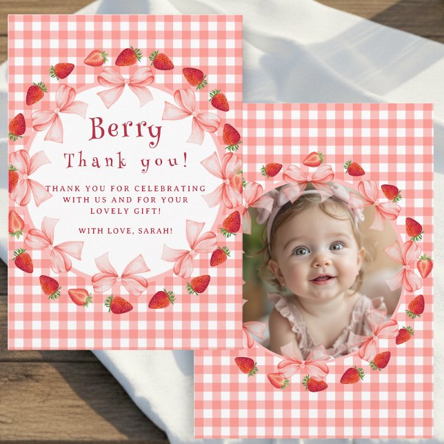 Coquette Berry First Birthday Red Gingham Photo Dankeskarte (Coquette Berry First Birthday Red Gingham Photo Thank You Card)