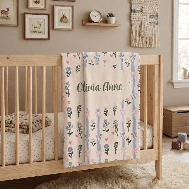 Coquette Botanical Pink Bow Custom Name Nursery Fleecedecke (Von Creator hochgeladen)