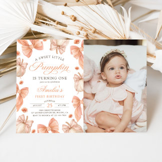 Coquette Bow Little Pumpkin Birthday Foto Einladung
