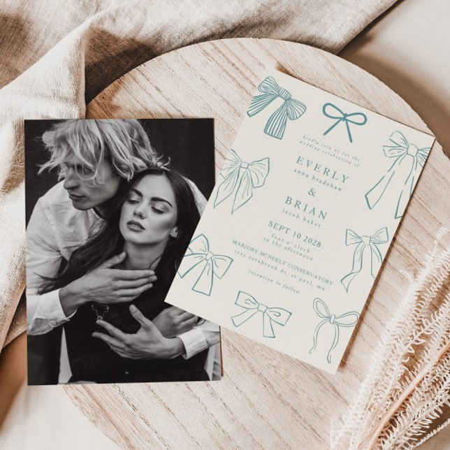 Coquette Bows Blue Wedding Einladung (Von Creator hochgeladen)